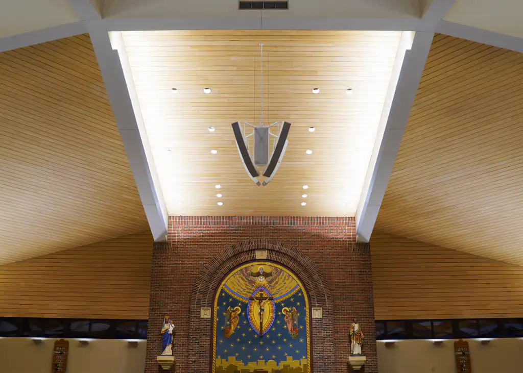 Innovox audio CLA loudspeakers hanging in a church with a flown sub woofer