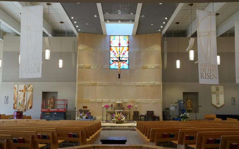 Interior of church with Innovox Audio CLA and DLFC loudspeakers